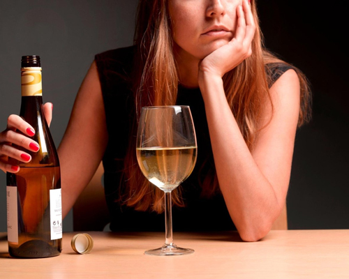 Анонимное лечение женского алкоголизма в Бердске